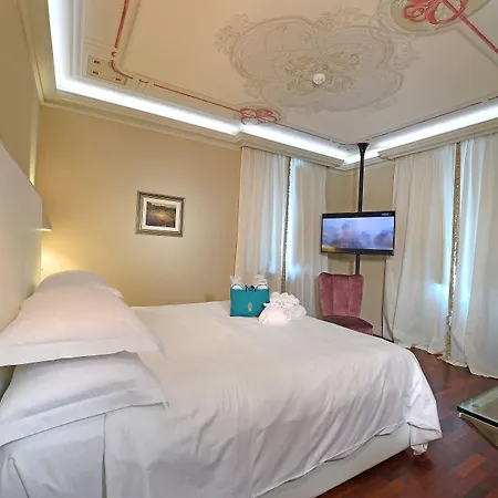 Hotell La Ribezza Boutique (adults Only) Monforte dʼAlba