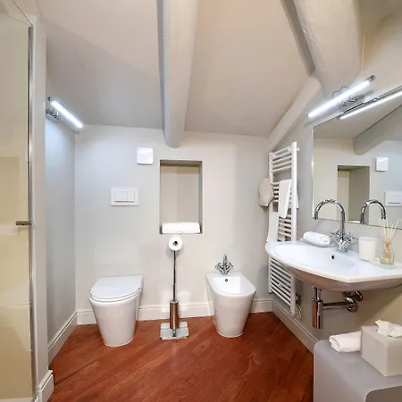Hotell La Ribezza Boutique (adults Only) Monforte dʼAlba