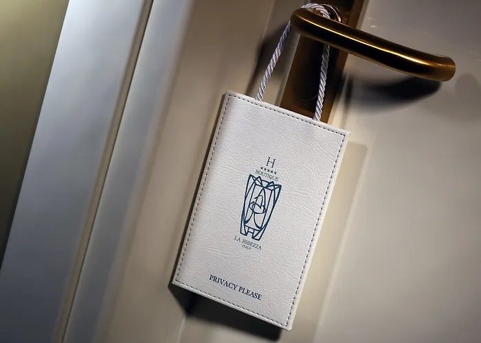 La Ribezza Boutique (adults Only) Hotell Monforte dʼAlba