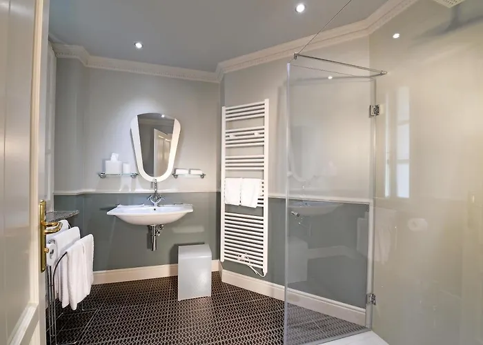 Hotel La Ribezza Boutique (adults Only) Monforte dʼAlba